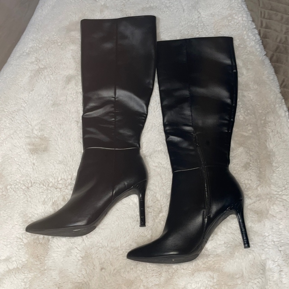 Knee high Nine West stiletto boots